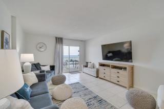 Beachfront Condo in Gulf Shores with Pool Access! - 6