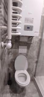 City Center Apartment 45m, 1 Bedroom and 1 Living Room with Kitchen plus Bathroom, a perfect Family Friendly Place or for Home Office and a longer Stay, a proper office desk with business chair provided, 100m from Market Square and Vistula River - Grudziądz - 4
