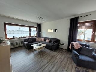 Am Strohberg - - 8