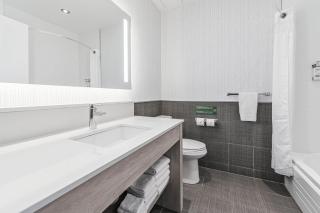 Holiday Inn Express Hotel & Suites Saint - Hyacinthe by IHG - Saint-Hyacinthe - 1