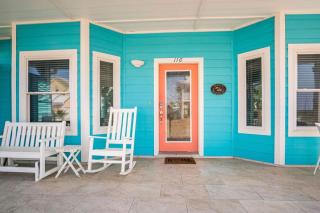 Coconut Hut - Pet Friendly! Boardwalk to the Beach! - Pet Friendly! Boardwalk to the Beach! - Port Aransas - 8
