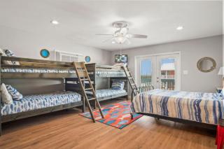 Coconut Hut - Pet Friendly! Boardwalk to the Beach! - Pet Friendly! Boardwalk to the Beach! - Port Aransas - 6