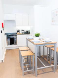 St Albans- High Street-Business-Leisure - Saint Albans - 0