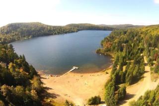 Le P'tit Bonheur - Plage avec embarcations - Sainte-Lucie-de-Doncaster - 2