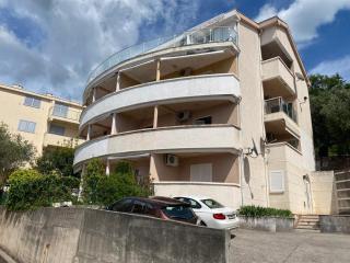 Apartments Nina & Lola - Kamenovo - 0
