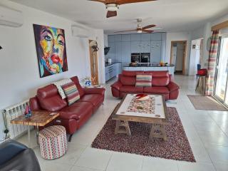 Casa Alta - exclusive large luxury private villa, large pool, amazing views, on the edge of the village and next to natural park - Canillas de Aceituno - 8