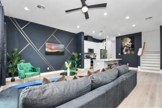 Stylish & Cozy - HOT TUB 4 Beds Near Downtown - Houston - 7