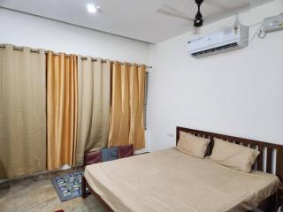 Large 4 Bedroom cozy nature villa in Udupi - Udupi - 9