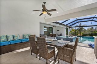 Gorgeous! Heated, Saltwater Pool and Spa, Custom Outdoor Kitchen - Villa Still Waters - Roelens - Cape Coral - 5
