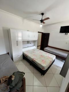 Kitnet com 2 piscinas a 4 quarteirões da Praia das Toninhas Ubatuba-SP - Ubatuba - 2