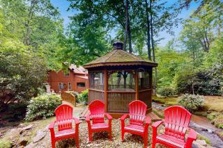 Misty Falls Hideaway - Glenville - 8