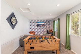 Sunshine Oasis! Heated Pool, Mini Golf, Sleeps 12 - Scottsdale - 5