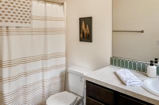 Mountain Meadow Retreat - 3