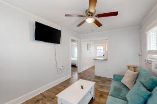 Pier View Cottage Unit 1 - Kure Beach - 6