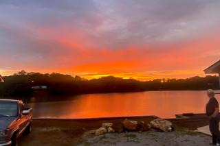 Lakeside Sunset Haven - Delta - 7