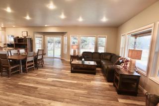 Renovare' - Pet friendly - Trailer parking - Hot tub - Fireplace - McCall - 2