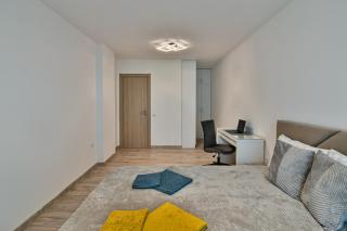 Sky view flat with parking - Varna City - 2