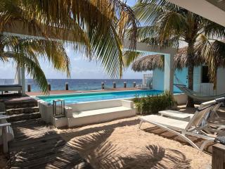 Beach House Pietermaai in Historic Pietermaai District - Willemstad - 0