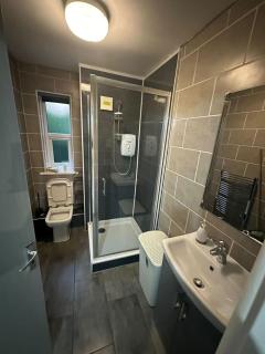 Charming1Bed in serene historic area close to town - 2