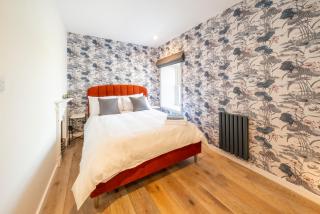 Boutique Townhouse - Westport - 8