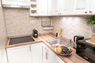 Bakáts Square Premium Apartment with AC - Budapest - 6