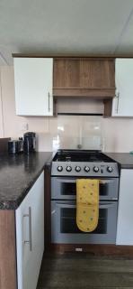 Excellent Static Caravan - Shanklin - 2