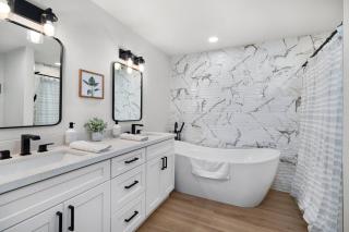 Luxury Living, Private Pool, BBQ & Prime Location - Scottsdale - 7