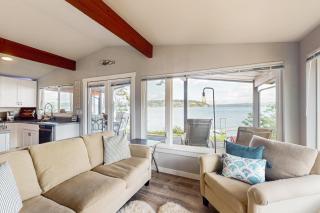 Point Hope Perch - 7