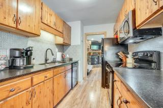 Spacious Rustic Helen Abode about half Mi From Tubing! - 2