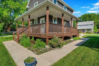 Powell House! 3 mi from Purina - - 0