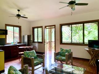 Cozy AC EcoCondo 4 with Pool Wildlife Visits - Quepos - 3