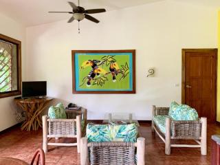 Cozy AC EcoCondo 4 with Pool Wildlife Visits - Quepos - 1