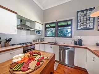 Bernstein Estate - Bellbird - 4