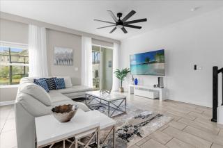 5 Bedrooms- 4 Bathrooms- Storey Lake 3019Pl - Kissimmee - 7