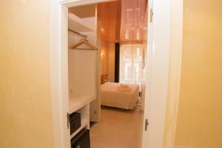 Hostal Palacio Madrid - 5