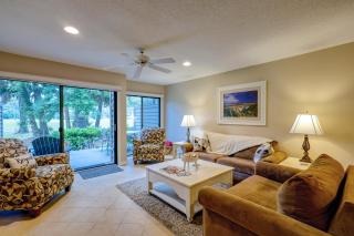 Updated luxury two bedroom The Greens Condo New Baths walk in shower Nice Kitchen Golf Views - Hilton Head Island - 0