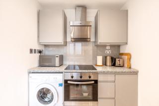 Central Studio with private garden, 2min Tube - Londra - 5