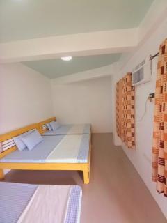 Glenmark's Homestay New Oceanview Rooms - Pagudpud - 0