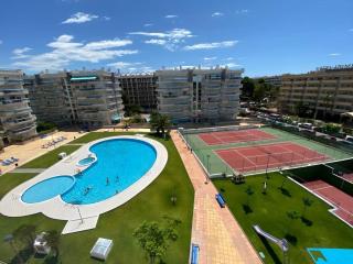 En el centro de Salou, Playa , Pádel , tenis y piscina, complejo LARIMAR - 0
