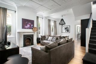 Elegant 3-Bed Heritage House with Swimming Pool - Sidney - 9