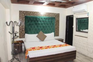 Super Family Guest House - 9