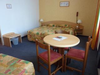 Cit'Hotel de La Vallée - 9