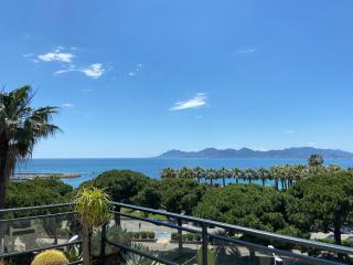 palm Beach studio vue port Canto - Cannes - 2