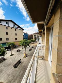 Apartamento en pleno centro con parking incluido ATUAIRE ZARAUTZ - Zarautz - 0