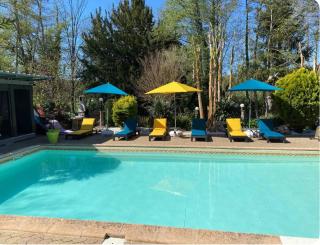 Le Havre de paix avec balcon vue sur piscine - 0