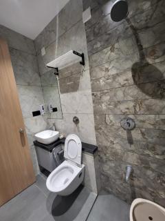 Hotel Shivam madhavpur - Mādhavpur - 4
