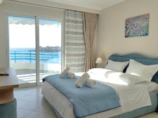 Lida's Seafront Apartments - 1