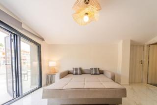 Semiramis Modern - Sleeps 8 - 4