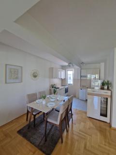 Kamche Lux Apartment - Escópia - 2