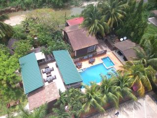 Momo's Guest House - 0